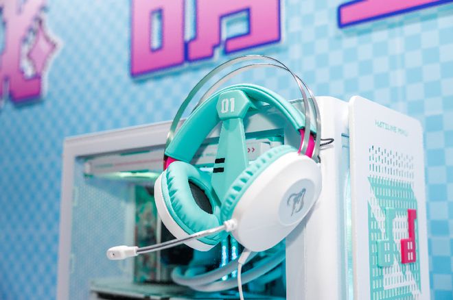 界联动燃爆二次元！全新外设惊艳亮相CQ9电子游戏ROG×初音未来跨(图8)
